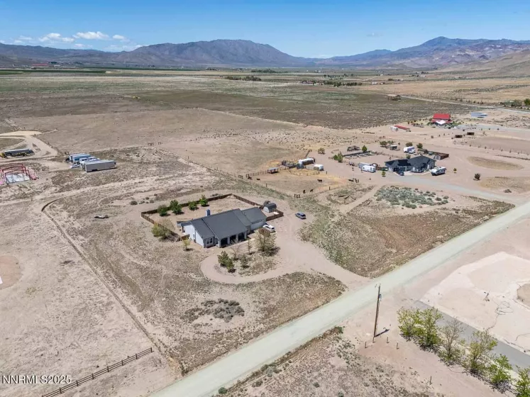 4945 Broken Spur, Reno, Nevada 89510, 3 Bedrooms Bedrooms, ,2 BathroomsBathrooms,Residential,Residential,Broken Spur,250051194