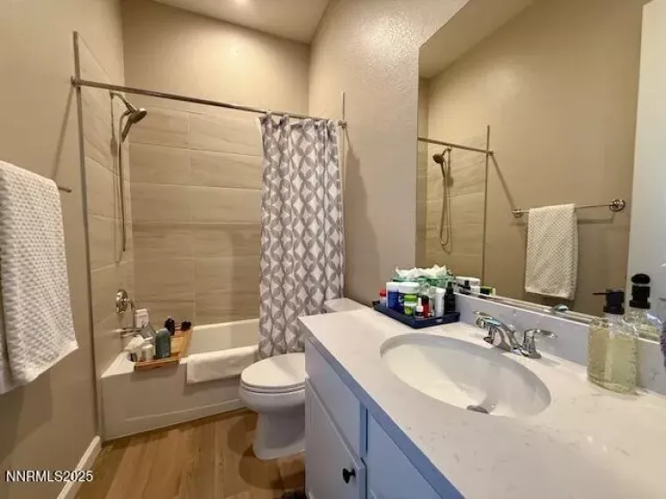 7800 Hoback, Sparks, Nevada 89436, 3 Bedrooms Bedrooms, ,3 BathroomsBathrooms,Residential,Residential,Hoback,250051195