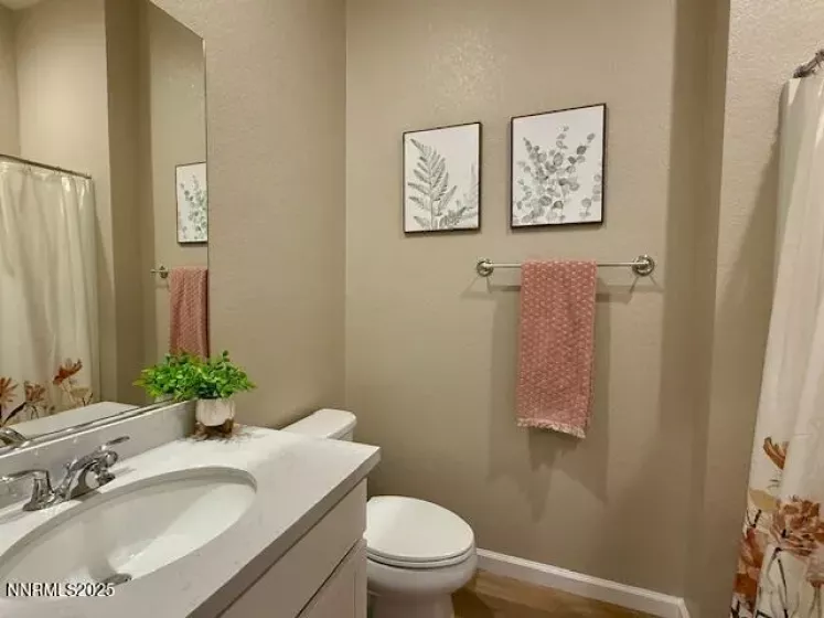 7800 Hoback, Sparks, Nevada 89436, 3 Bedrooms Bedrooms, ,3 BathroomsBathrooms,Residential,Residential,Hoback,250051195