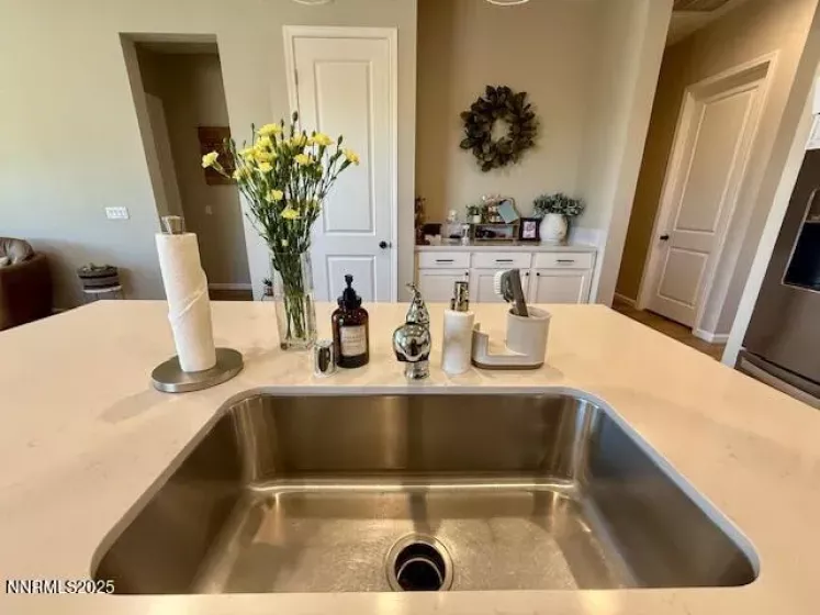 7800 Hoback, Sparks, Nevada 89436, 3 Bedrooms Bedrooms, ,3 BathroomsBathrooms,Residential,Residential,Hoback,250051195