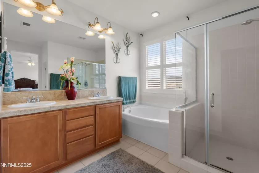 7935 Opal Station, Reno, Nevada 89506, 5 Bedrooms Bedrooms, ,3 BathroomsBathrooms,Residential,Residential,Opal Station,250051199