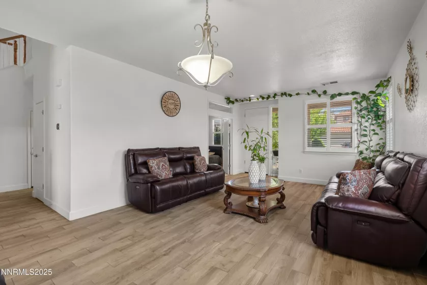 7935 Opal Station, Reno, Nevada 89506, 5 Bedrooms Bedrooms, ,3 BathroomsBathrooms,Residential,Residential,Opal Station,250051199