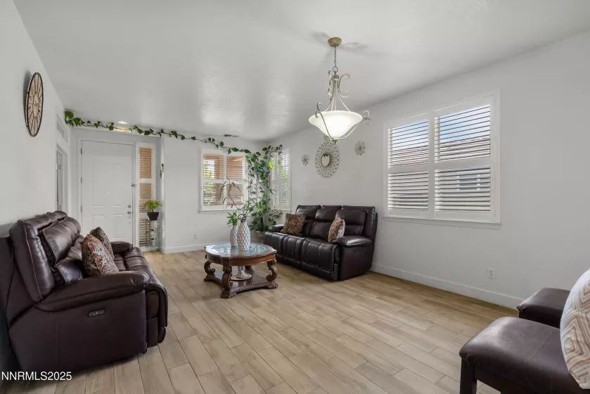 7935 Opal Station, Reno, Nevada 89506, 5 Bedrooms Bedrooms, ,3 BathroomsBathrooms,Residential,Residential,Opal Station,250051199