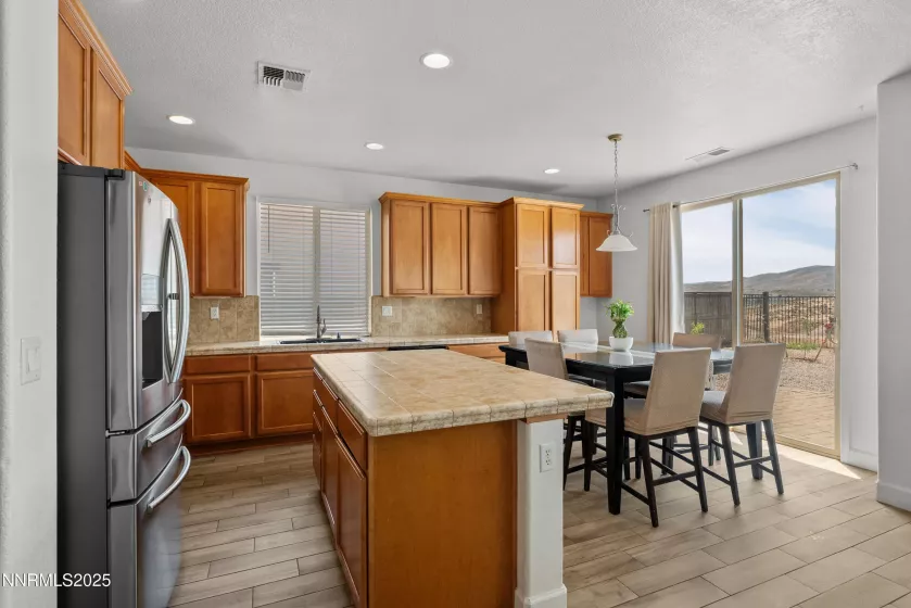 7935 Opal Station, Reno, Nevada 89506, 5 Bedrooms Bedrooms, ,3 BathroomsBathrooms,Residential,Residential,Opal Station,250051199