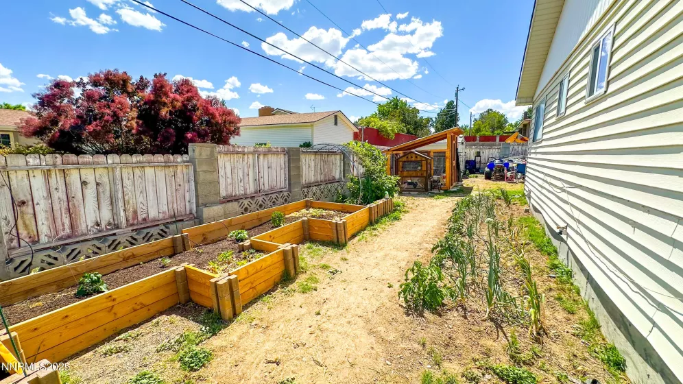 241 National, Winnemucca, Nevada 89445, 3 Bedrooms Bedrooms, ,2 BathroomsBathrooms,Residential,Residential,National,250051200