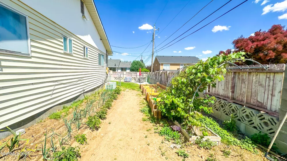 241 National, Winnemucca, Nevada 89445, 3 Bedrooms Bedrooms, ,2 BathroomsBathrooms,Residential,Residential,National,250051200