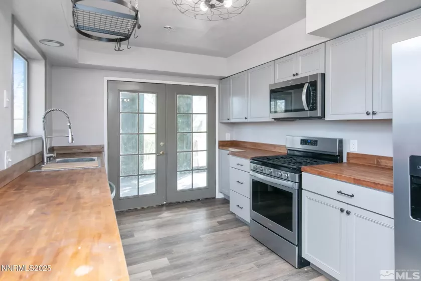 16555 Red Rock, Reno, Nevada 89508, 3 Bedrooms Bedrooms, ,2 BathroomsBathrooms,Residential,Residential,Red Rock,250051202