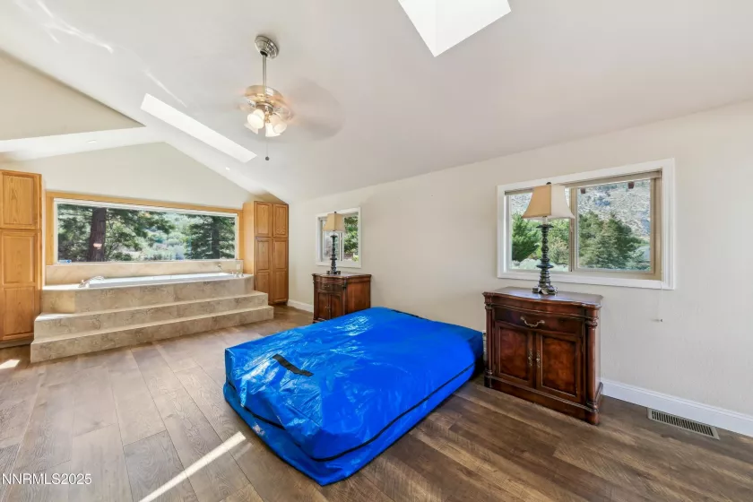 1299 Kingsbury Grade, Gardnerville, Nevada 89460, 3 Bedrooms Bedrooms, ,3 BathroomsBathrooms,Residential,Residential,Kingsbury Grade,250051203