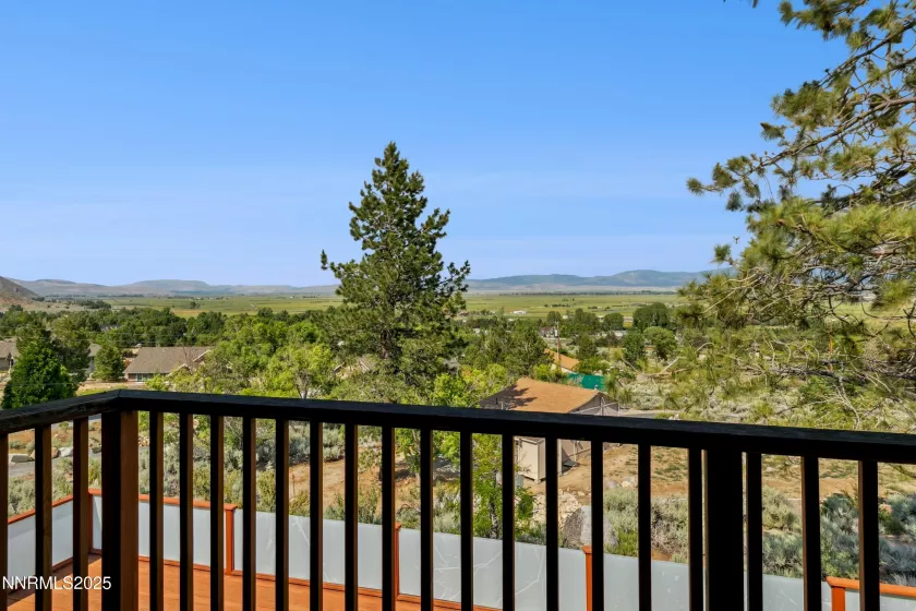 1299 Kingsbury Grade, Gardnerville, Nevada 89460, 3 Bedrooms Bedrooms, ,3 BathroomsBathrooms,Residential,Residential,Kingsbury Grade,250051203