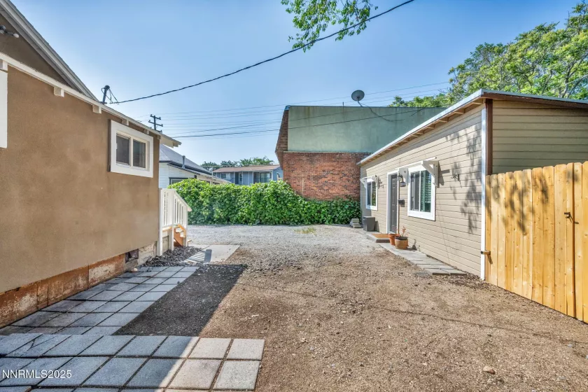 1037 Litch, Reno, Nevada 89509, ,Residential Income,Residential,Litch,250051204