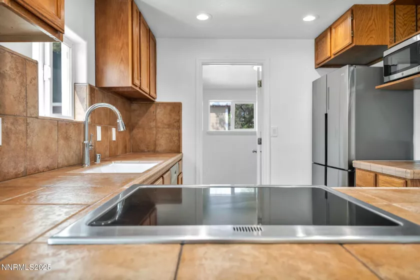 1037 Litch, Reno, Nevada 89509, ,Residential Income,Residential,Litch,250051204