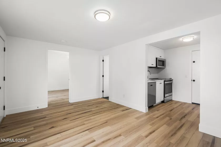 1037 Litch, Reno, Nevada 89509, ,Residential Income,Residential,Litch,250051204