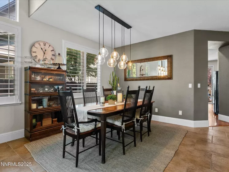 1121 Sageberry, Reno, Nevada 89509, 5 Bedrooms Bedrooms, ,3 BathroomsBathrooms,Residential,Residential,Sageberry,250051170