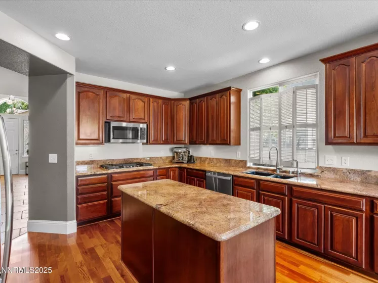 1121 Sageberry, Reno, Nevada 89509, 5 Bedrooms Bedrooms, ,3 BathroomsBathrooms,Residential,Residential,Sageberry,250051170