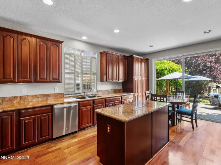 1121 Sageberry, Reno, Nevada 89509, 5 Bedrooms Bedrooms, ,3 BathroomsBathrooms,Residential,Residential,Sageberry,250051170