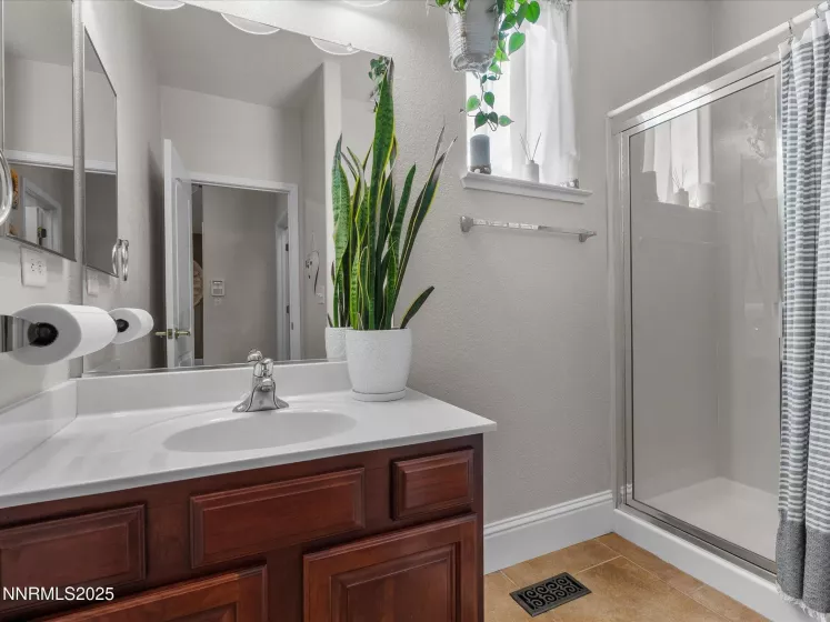 1121 Sageberry, Reno, Nevada 89509, 5 Bedrooms Bedrooms, ,3 BathroomsBathrooms,Residential,Residential,Sageberry,250051170