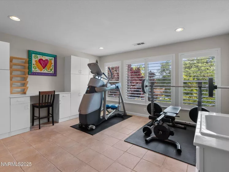1121 Sageberry, Reno, Nevada 89509, 5 Bedrooms Bedrooms, ,3 BathroomsBathrooms,Residential,Residential,Sageberry,250051170