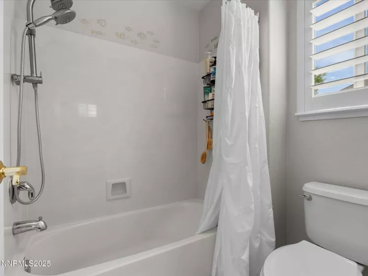 1121 Sageberry, Reno, Nevada 89509, 5 Bedrooms Bedrooms, ,3 BathroomsBathrooms,Residential,Residential,Sageberry,250051170