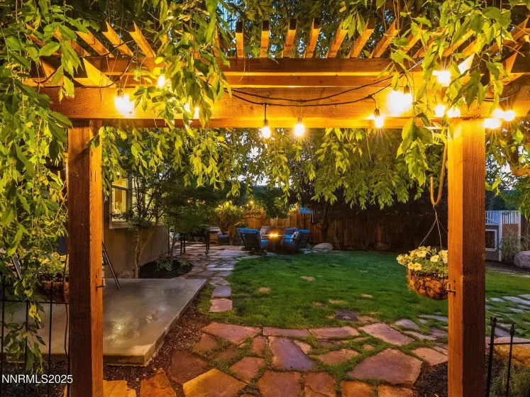 1121 Sageberry, Reno, Nevada 89509, 5 Bedrooms Bedrooms, ,3 BathroomsBathrooms,Residential,Residential,Sageberry,250051170