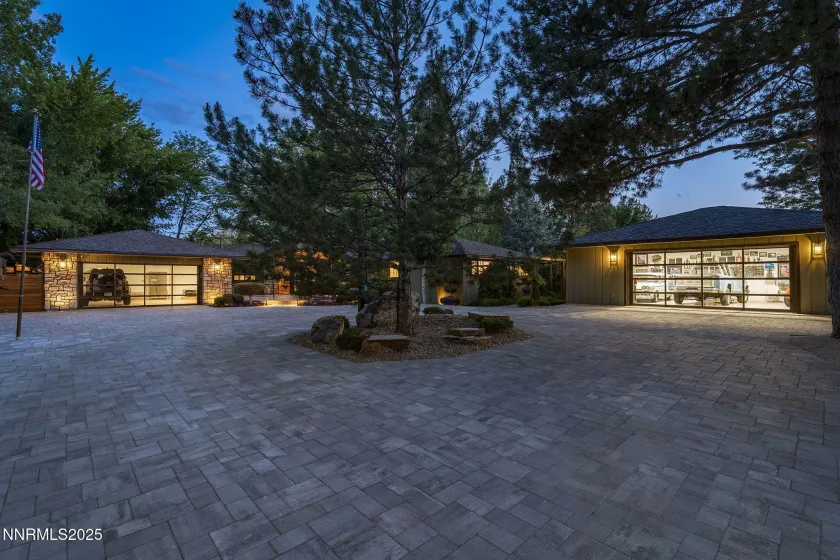 1180 Manzanita, Reno, Nevada 89509, 3 Bedrooms Bedrooms, ,3 BathroomsBathrooms,Residential,Residential,Manzanita,250051183
