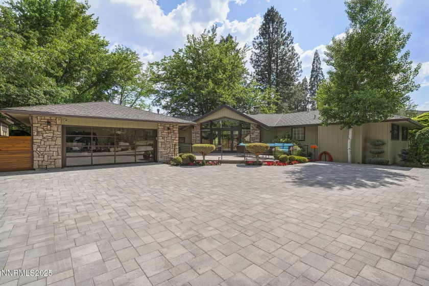 1180 Manzanita, Reno, Nevada 89509, 3 Bedrooms Bedrooms, ,3 BathroomsBathrooms,Residential,Residential,Manzanita,250051183
