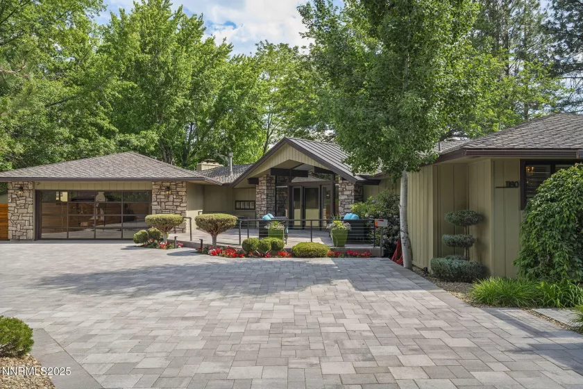 1180 Manzanita, Reno, Nevada 89509, 3 Bedrooms Bedrooms, ,3 BathroomsBathrooms,Residential,Residential,Manzanita,250051183
