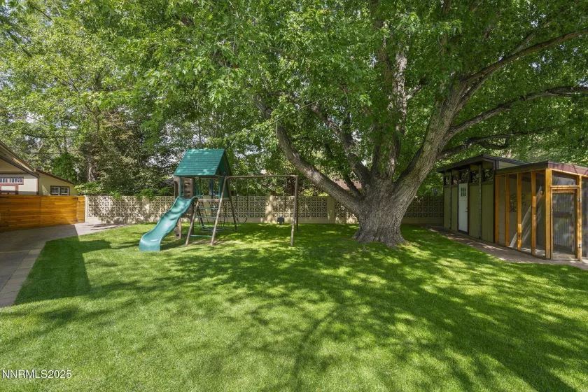 1180 Manzanita, Reno, Nevada 89509, 3 Bedrooms Bedrooms, ,3 BathroomsBathrooms,Residential,Residential,Manzanita,250051183