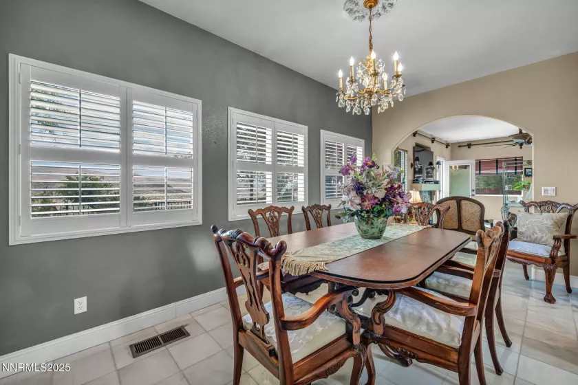 5210 Mesa Verde, Sparks, Nevada 89436, 3 Bedrooms Bedrooms, ,3 BathroomsBathrooms,Residential,Residential,Mesa Verde,250051205