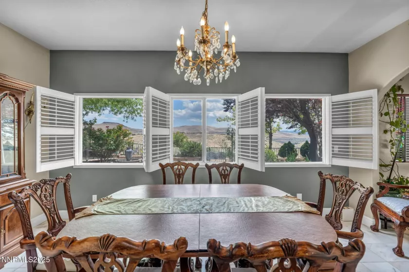 5210 Mesa Verde, Sparks, Nevada 89436, 3 Bedrooms Bedrooms, ,3 BathroomsBathrooms,Residential,Residential,Mesa Verde,250051205