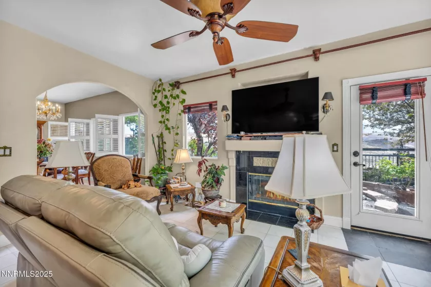 5210 Mesa Verde, Sparks, Nevada 89436, 3 Bedrooms Bedrooms, ,3 BathroomsBathrooms,Residential,Residential,Mesa Verde,250051205