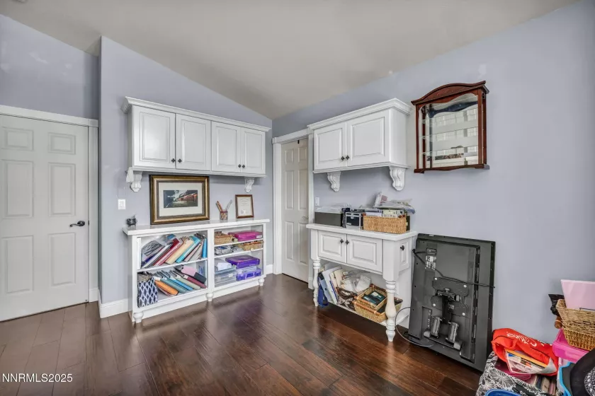 5210 Mesa Verde, Sparks, Nevada 89436, 3 Bedrooms Bedrooms, ,3 BathroomsBathrooms,Residential,Residential,Mesa Verde,250051205