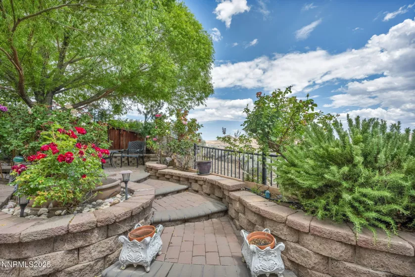 5210 Mesa Verde, Sparks, Nevada 89436, 3 Bedrooms Bedrooms, ,3 BathroomsBathrooms,Residential,Residential,Mesa Verde,250051205