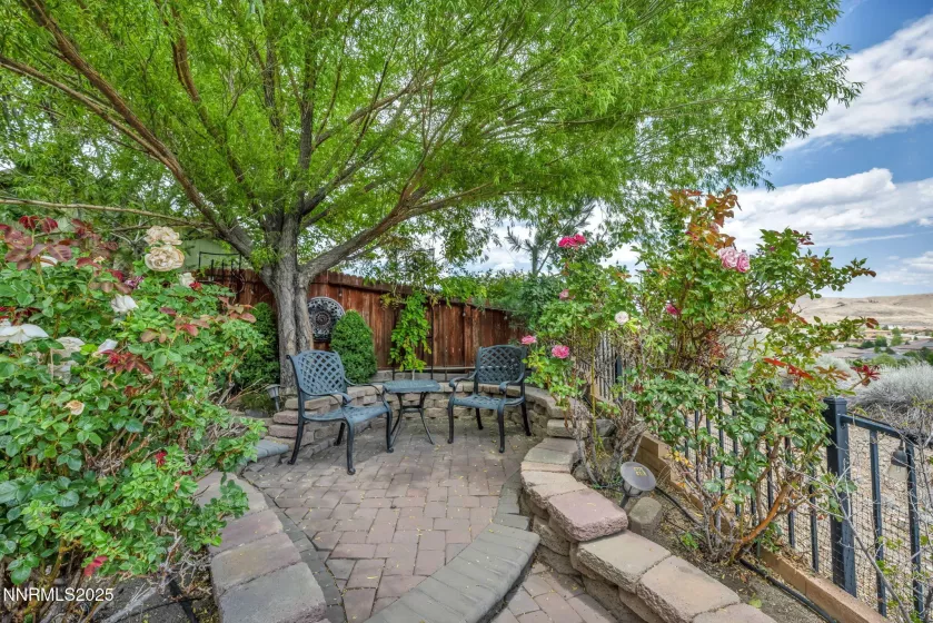 5210 Mesa Verde, Sparks, Nevada 89436, 3 Bedrooms Bedrooms, ,3 BathroomsBathrooms,Residential,Residential,Mesa Verde,250051205