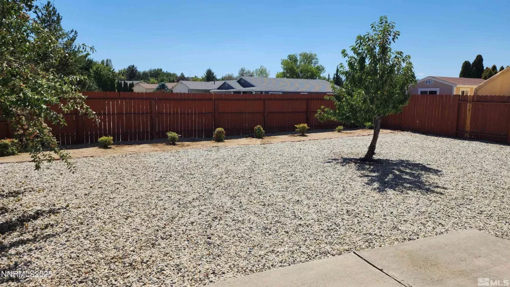 5910 Poinsettia, Sun Valley, Nevada 89433, 3 Bedrooms Bedrooms, ,2 BathroomsBathrooms,Residential,Residential,Poinsettia,250051210