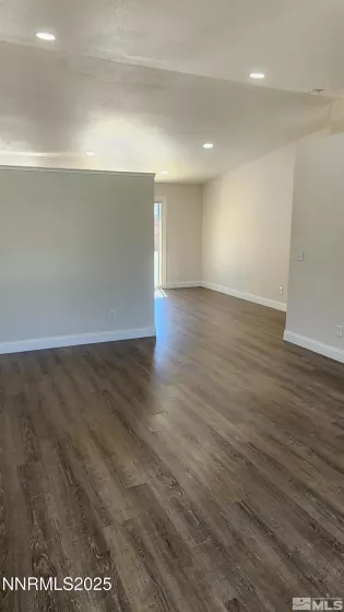 5910 Poinsettia, Sun Valley, Nevada 89433, 3 Bedrooms Bedrooms, ,2 BathroomsBathrooms,Residential,Residential,Poinsettia,250051210