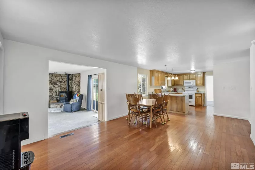 1504 Telegraph, Carson City, Nevada 89701, 4 Bedrooms Bedrooms, ,3 BathroomsBathrooms,Residential,Residential,Telegraph,250004636