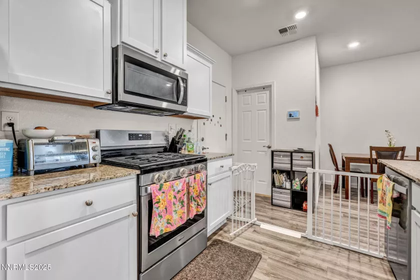 529 Autumn Breeze, Reno, Nevada 89511, 3 Bedrooms Bedrooms, ,3 BathroomsBathrooms,Residential,Residential,Autumn Breeze,250051214