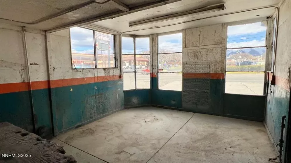 750 Winnemucca, Winnemucca, Nevada 89445, ,Commercial Sale,Residential,Winnemucca,250051216