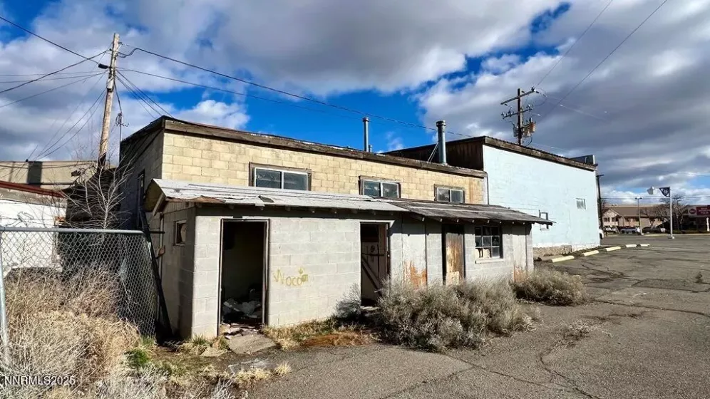 750 Winnemucca, Winnemucca, Nevada 89445, ,Commercial Sale,Residential,Winnemucca,250051216