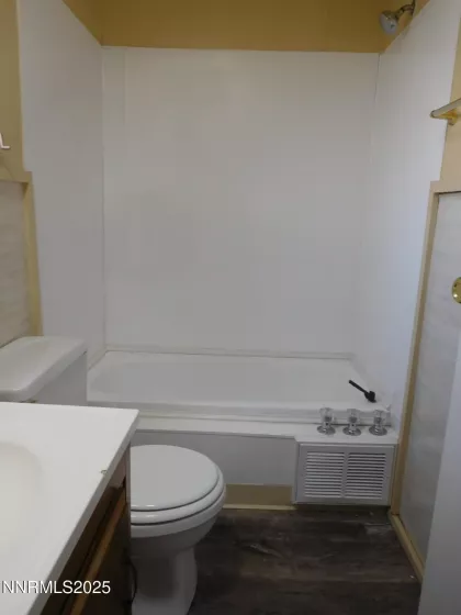 2720 Dahlia, Reno, Nevada 89512, 2 Bedrooms Bedrooms, ,2 BathroomsBathrooms,Residential,Residential,Dahlia,250051225