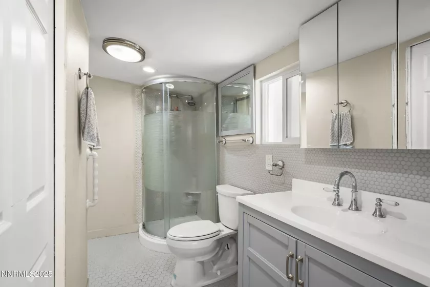 2195 Plumb, Reno, Nevada 89509, 4 Bedrooms Bedrooms, ,4 BathroomsBathrooms,Residential,Residential,Plumb,250051228