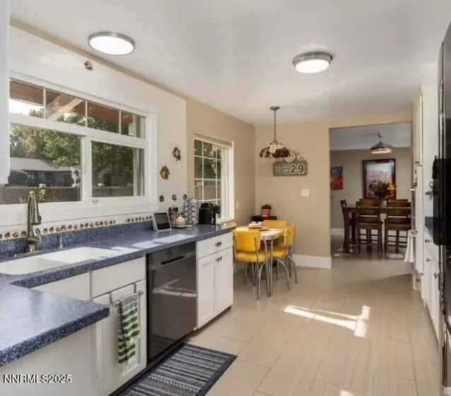 2195 Plumb, Reno, Nevada 89509, 4 Bedrooms Bedrooms, ,4 BathroomsBathrooms,Residential,Residential,Plumb,250051228