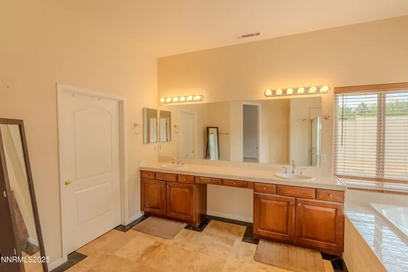 12280 Ocean View, Sparks, Nevada 89441, 5 Bedrooms Bedrooms, ,3 BathroomsBathrooms,Residential,Residential,Ocean View,250051234