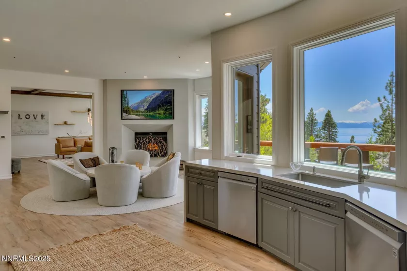 949 Fairview, Incline Village, Nevada 89451, 7 Bedrooms Bedrooms, ,10 BathroomsBathrooms,Residential,Residential,Fairview,250051239
