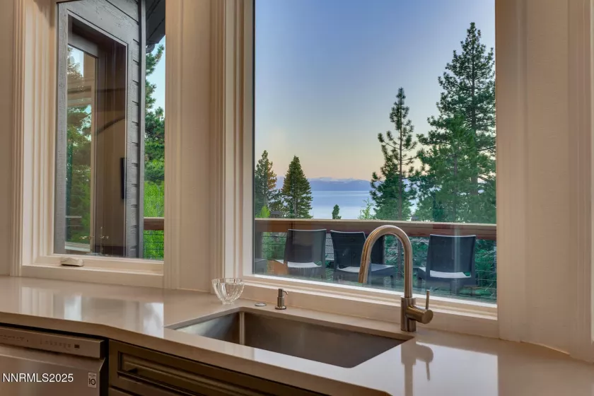 949 Fairview, Incline Village, Nevada 89451, 7 Bedrooms Bedrooms, ,10 BathroomsBathrooms,Residential,Residential,Fairview,250051239
