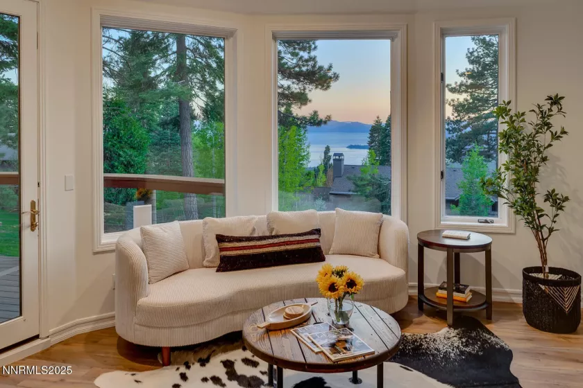 949 Fairview, Incline Village, Nevada 89451, 7 Bedrooms Bedrooms, ,10 BathroomsBathrooms,Residential,Residential,Fairview,250051239