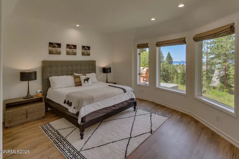 949 Fairview, Incline Village, Nevada 89451, 7 Bedrooms Bedrooms, ,10 BathroomsBathrooms,Residential,Residential,Fairview,250051239