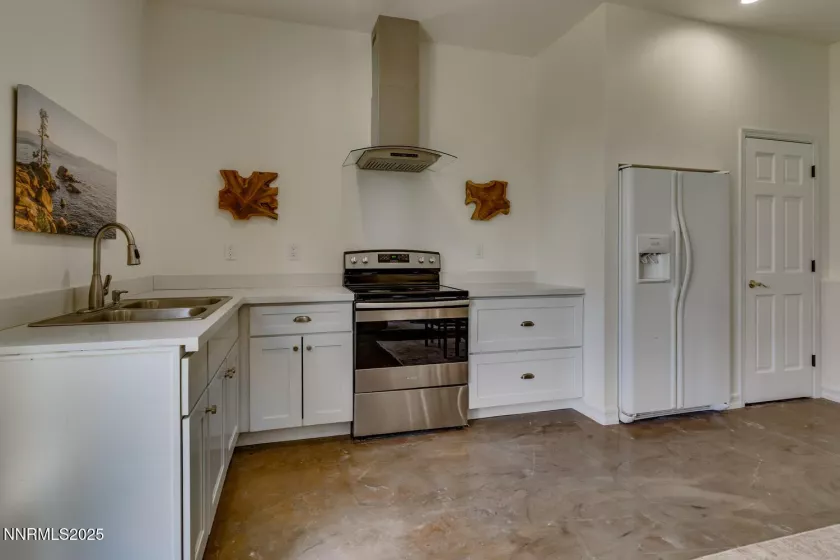 949 Fairview, Incline Village, Nevada 89451, 7 Bedrooms Bedrooms, ,10 BathroomsBathrooms,Residential,Residential,Fairview,250051239