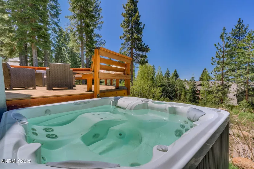 949 Fairview, Incline Village, Nevada 89451, 7 Bedrooms Bedrooms, ,10 BathroomsBathrooms,Residential,Residential,Fairview,250051239