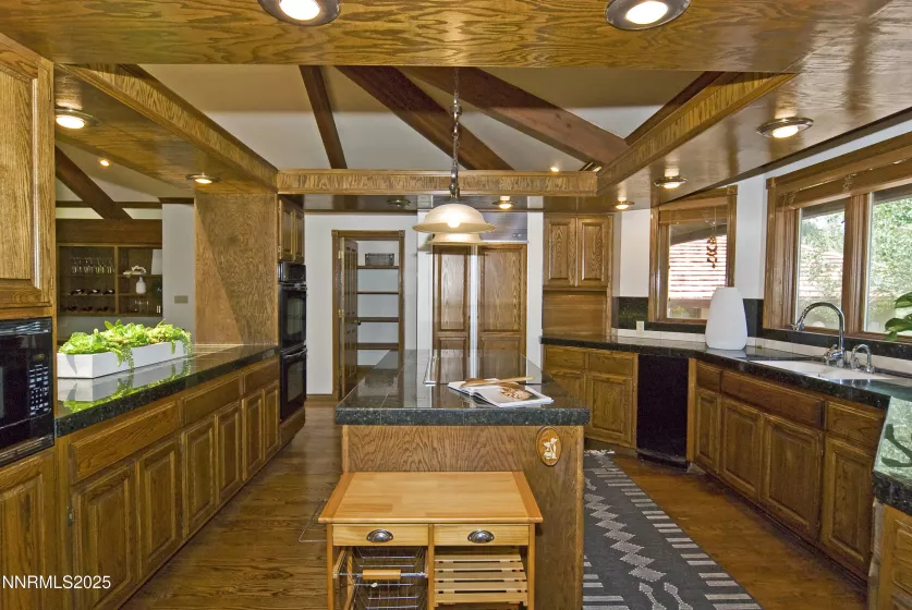 205 Scotch Pine, Reno, Nevada 89511, 4 Bedrooms Bedrooms, ,5 BathroomsBathrooms,Residential,Residential,Scotch Pine,250003932